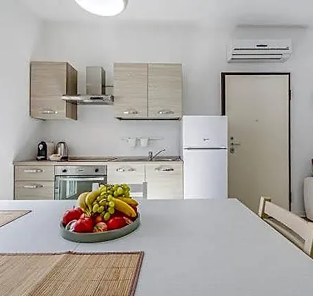 Aparthotel Nour - Castramajora Alloggi